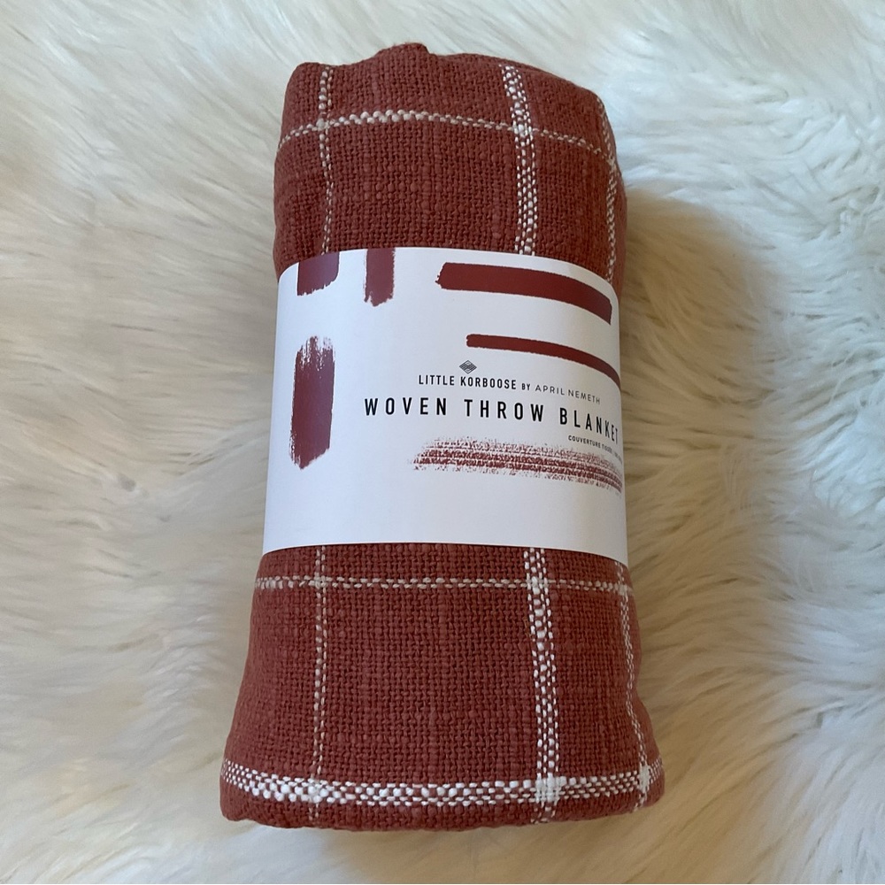 Little Korboose Woven Throw Blanket - NWT - Rust - Picture 3 of 8